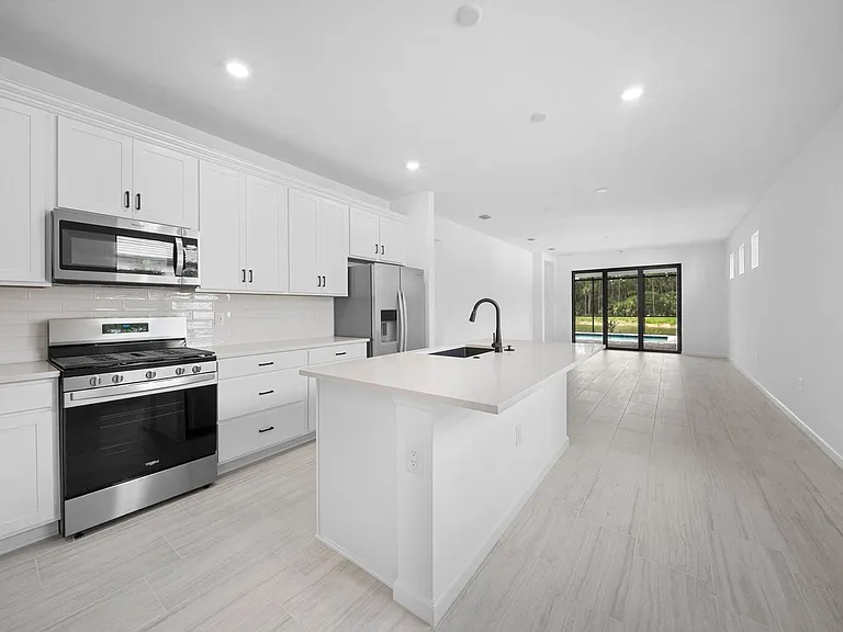 2139 Freemont Way — Photo 3