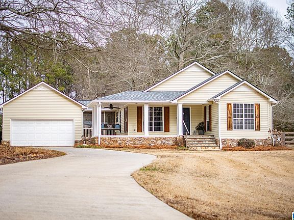 2nd image of 2 Pine Hill Dr