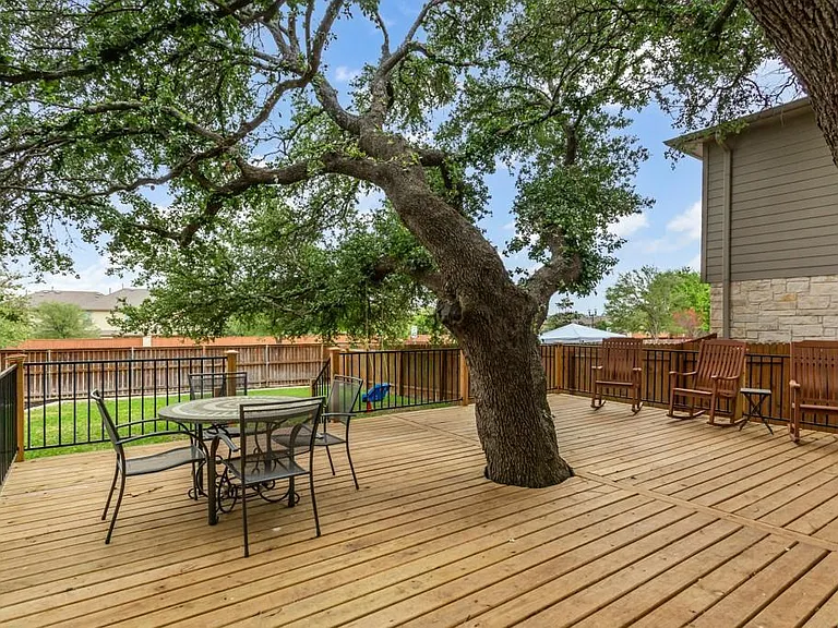11217 Persimmon Gap Dr — Photo 2