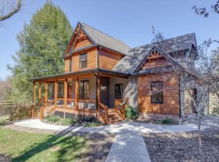 95 Deer Lake Dr, Ellijay, GA 30536