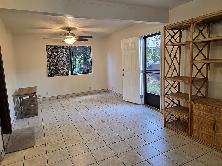1601 N Alaniu Pl — Photo 2