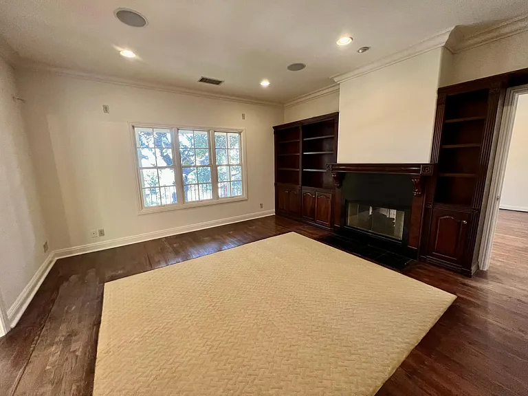 393 Rudolph Dr — Photo 12