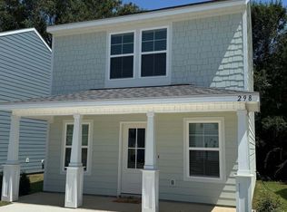 298 Meadows Ln, Gulfport, MS 39507