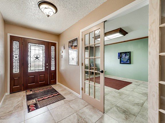 3rd image of 4333 N Cypress Ave