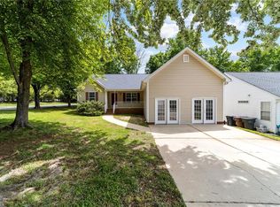 4812 Prestbury Dr, Greensboro, NC 27455