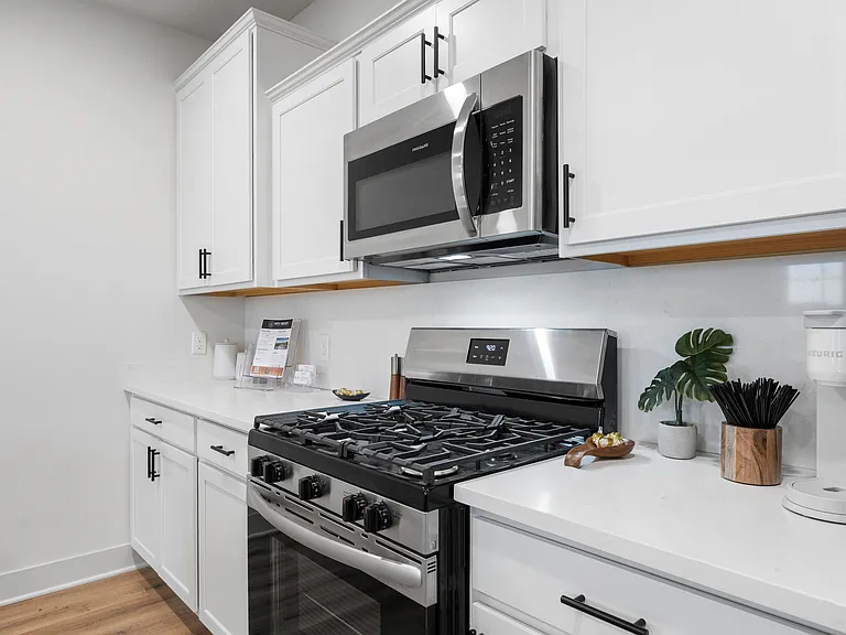 Kitchen has gas stove