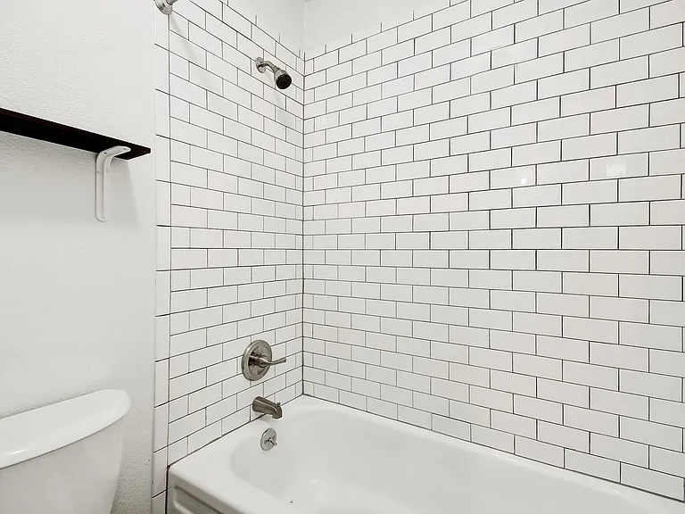 4111 Avenue A — Photo 13