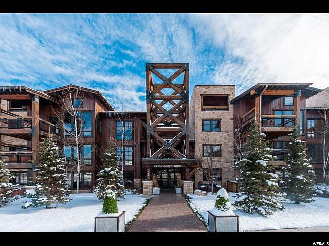 1st image of 2880 Deer Valley Dr E #6123