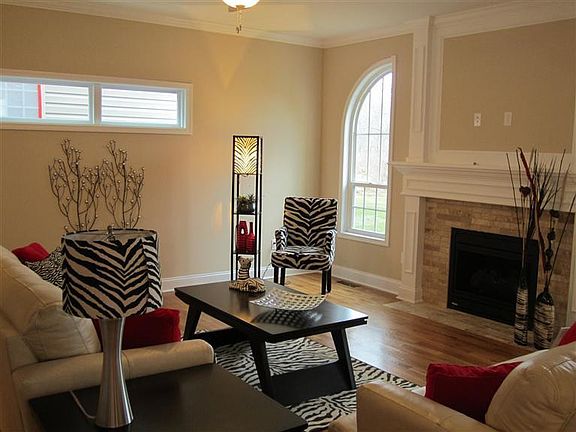 3rd image of 3732 Sunflower Ct