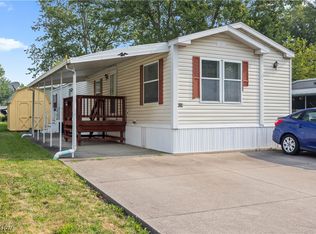 428 Westwoods, Amherst, OH 44001