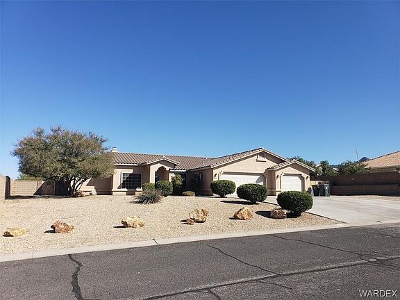 3rd image of 2832 Cimarron Dr