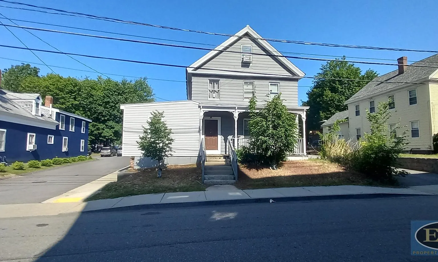 4 bed, $2,250 — Photo 2