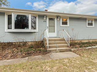 934 Blackburn St, Gurnee, IL 60031