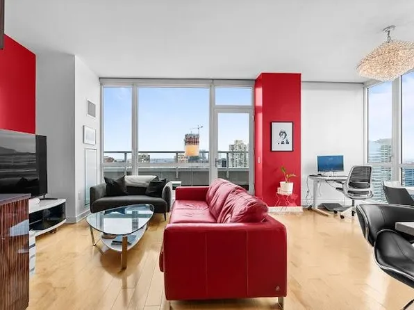 2 2nd Street image 3 of 31