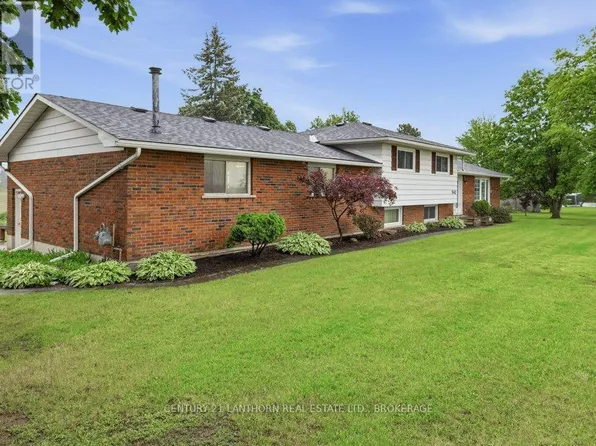 942 County Road 1 Rd E, Stone Mills, ON K7R 3L2