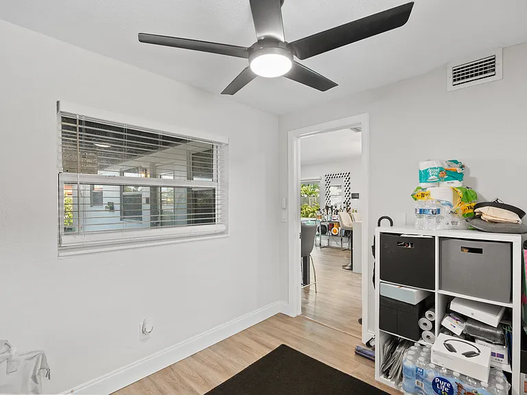 2820 SW 4th St — Photo 39