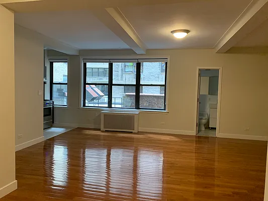 Rented by Stonehenge NYC LLC | media 2