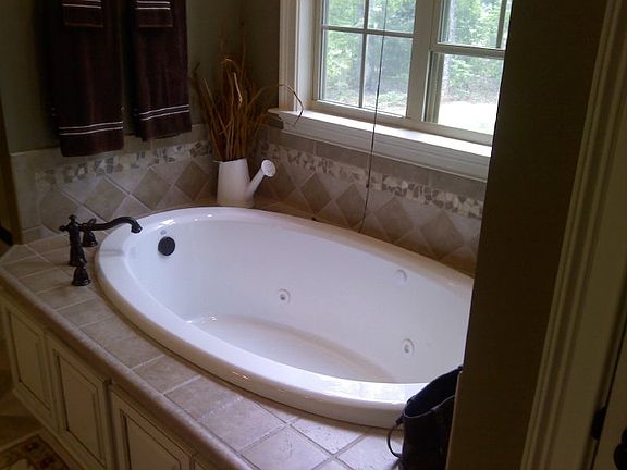 Jetted Tub in Master Bath