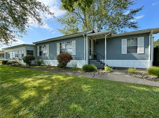 1512 Lee Ln, Grove City, PA 16127