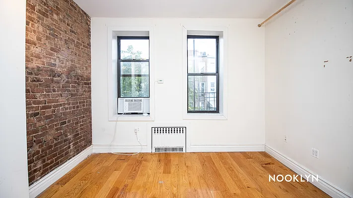 Rented by Nooklyn NYC LLC | media 29