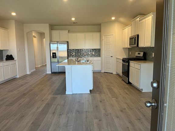 3rd image of 6209 Abby Dr