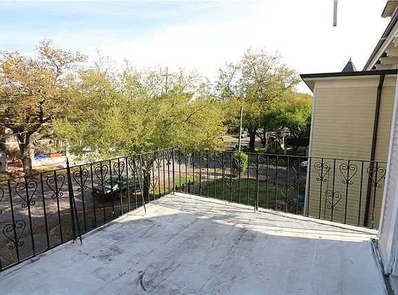 2nd image of 1908 Marengo St