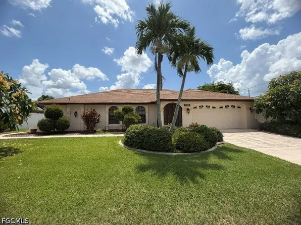 3923 SE 10th Pl, Cape Coral, FL 33904