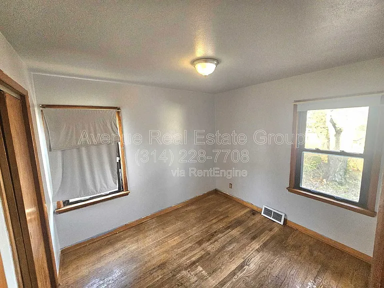 8883 Saint Cyr Dr — Photo 6