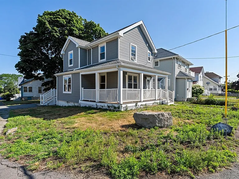 334 E Squantum St — Photo 4
