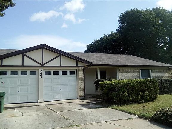 2nd image of 1005 Shana Ct