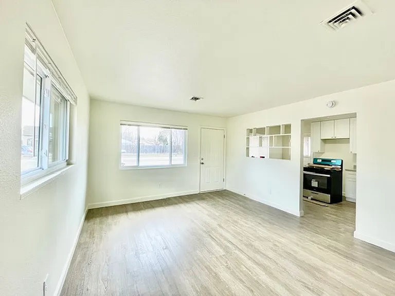 2765 W 2nd Ave — Photo 6