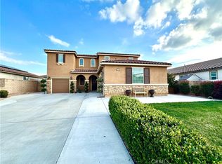 865 Genaro Dr, Perris, CA 92571