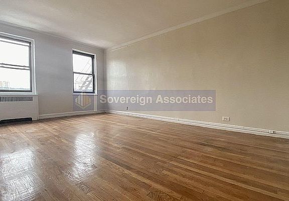 3rd image of 5057 Broadway #5D