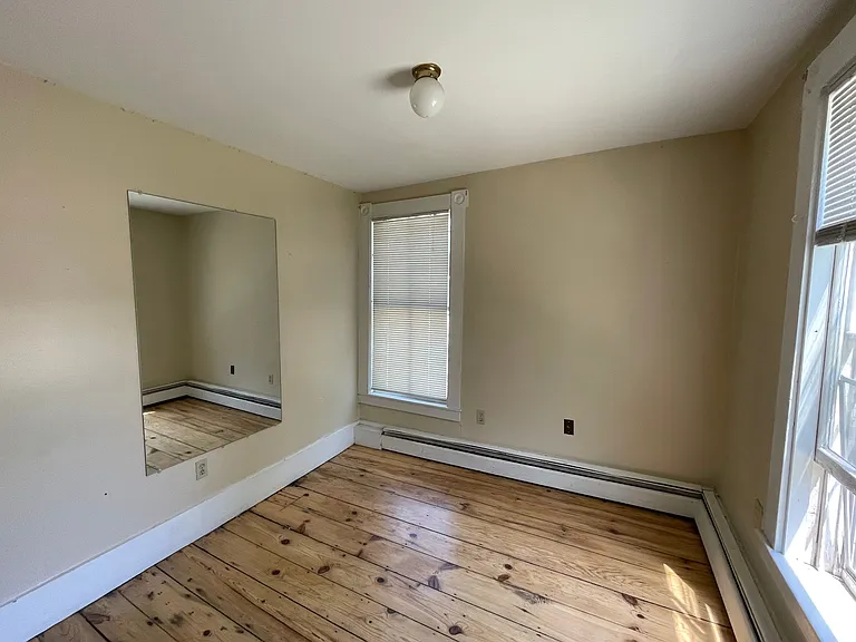 16-18 Cushing St #16-1 — Photo 7