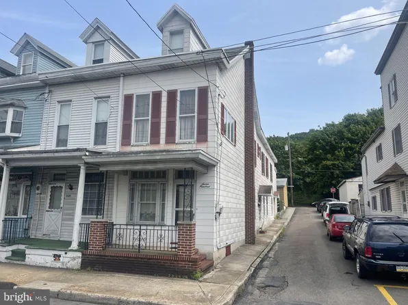 700 Mahanoy St, Mahanoy City, PA 17948