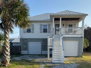 252 Handy Ln, Pass Christian, MS 39571