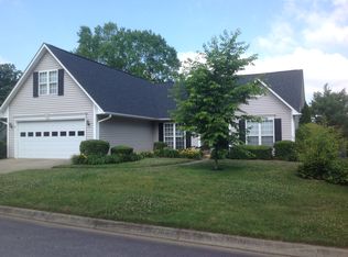 111 Stonehollow Rd, Fletcher, NC 28732