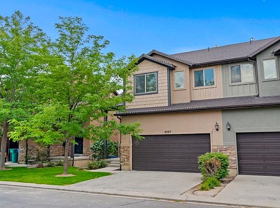 2nd image of 2597 N Elm Dr