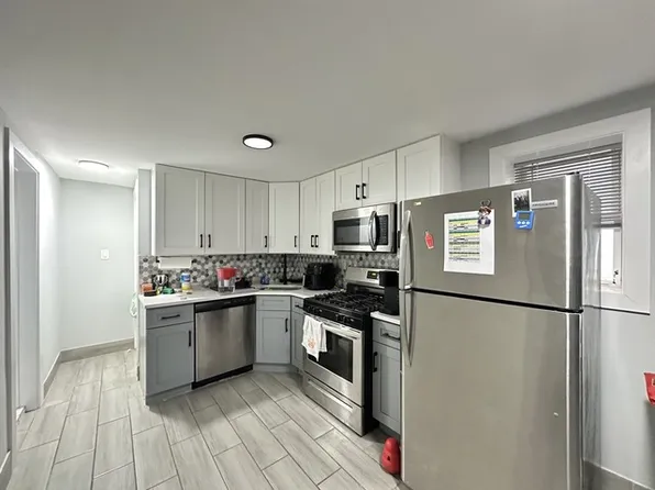 1721 N Mozart St #G, Chicago, IL 60647