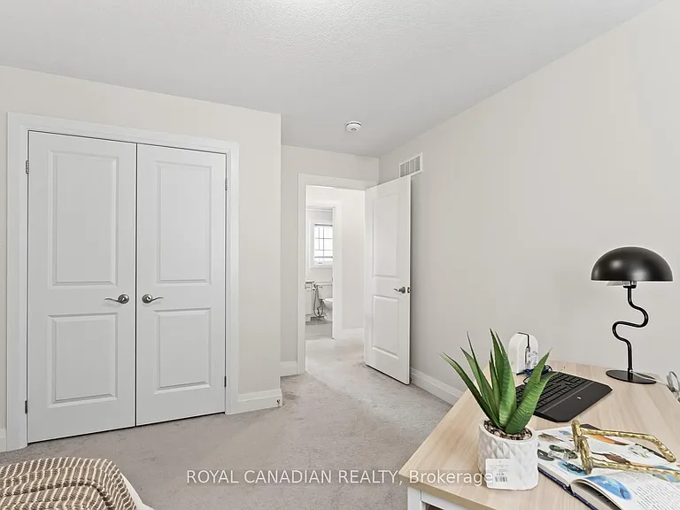 301 Buttonbush St #UPPER — Photo 34