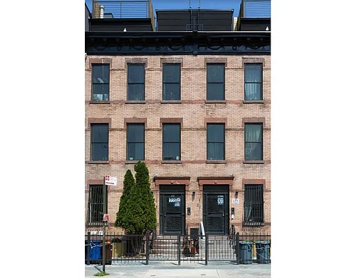 Rented by MNS | media 21