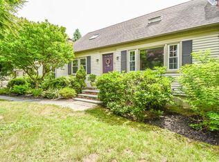 10 Melville Pl, Wayland, MA 01778