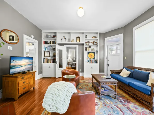 205 SE 7th St, Gainesville, FL