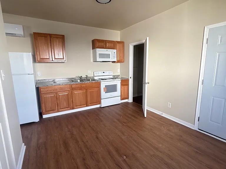 1006 High Pearl St #1B — Photo 5