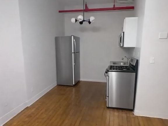 4th image of 112 Lincoln Ave APT 305