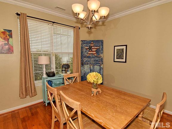 3rd image of 5651 Slaytenbush Ln