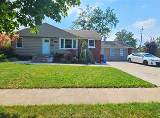 2801 Randolph Ave, Windsor, ON N9E 3E3
