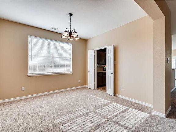 5th image of 1432 Kingfisher Dr