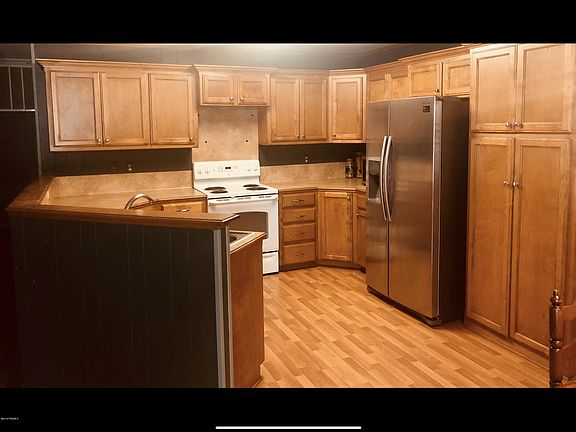 4th image of 114 Saint Michael Ave