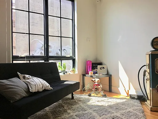 Rented by City Vista Inc | media 54